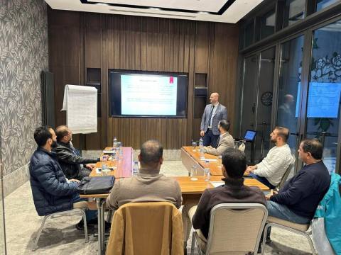 أدوات ومؤشرات التنبؤ المالي