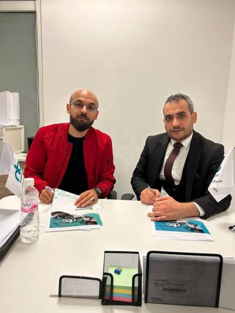 توقيع اتفاقية تعاون موسعة مع المركز الأمريكي للدراسات المتقدمة