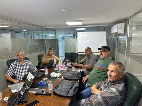 مهارات التواصل مع العملاء وبيئة العمل